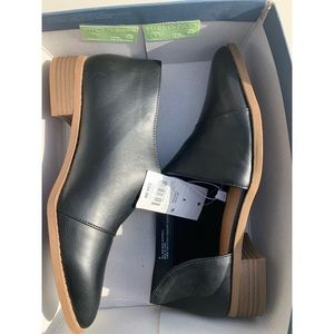 wenda cut out booties - universal thread